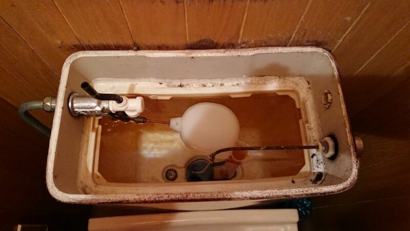 1　トイレボールタップ及びフロートゴム交換前