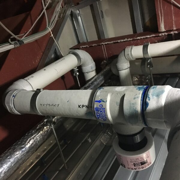 建物内汚水管通気弁取付工事